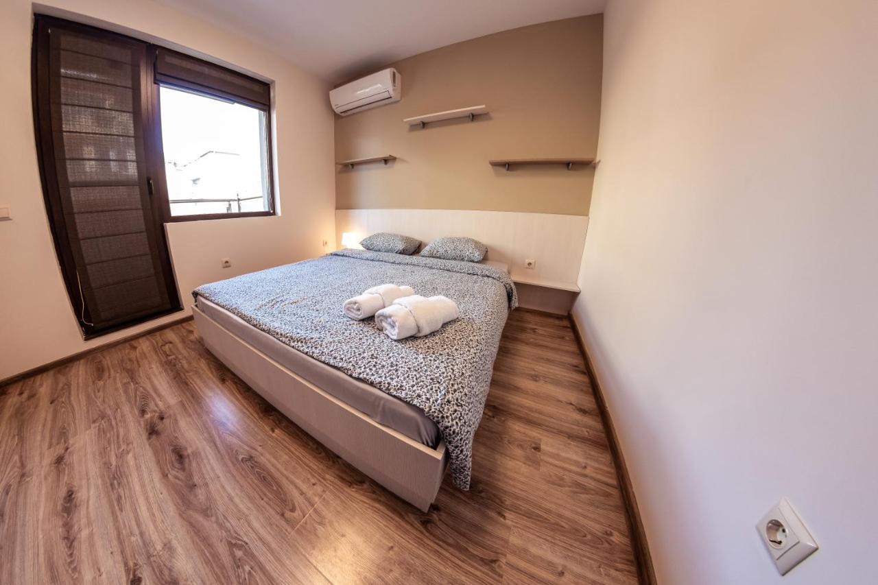 Bright 1Bdr Apartment With A Balcony 소피아 외부 사진