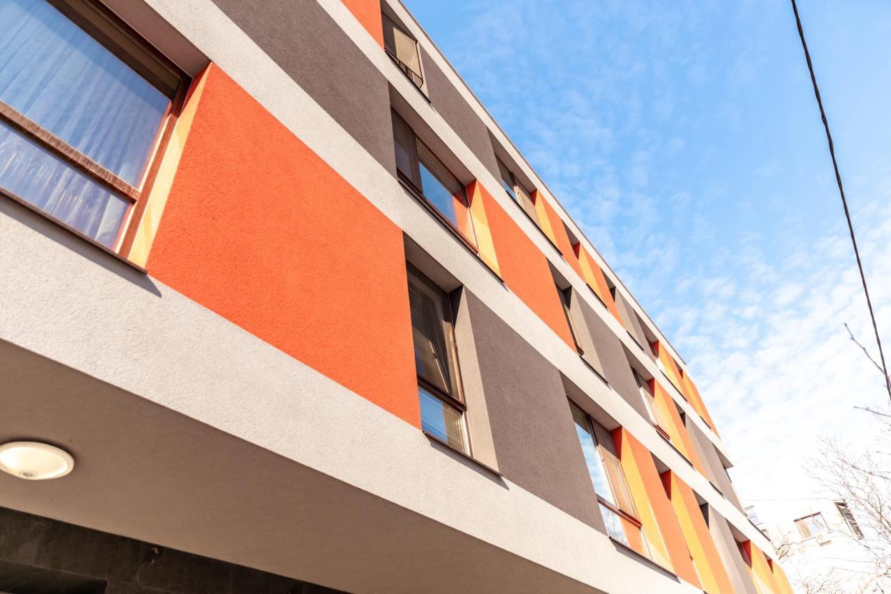 Bright 1Bdr Apartment With A Balcony 소피아 외부 사진